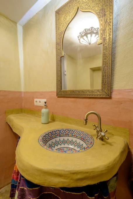 Hostal Nazari Cogollos De La Vega Luaran gambar